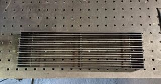 Větrací krbová mřižka